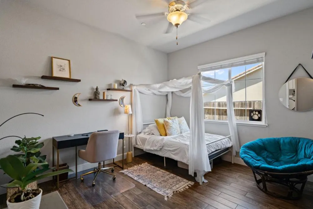 806 Fairywren Court Lincoln, CA 95648