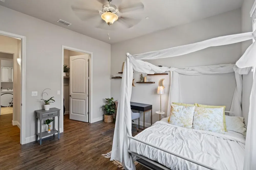 806 Fairywren Court Lincoln, CA 95648