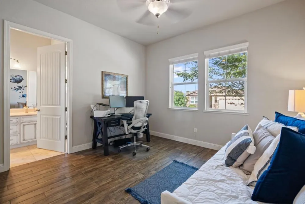 806 Fairywren Court Lincoln, CA 95648