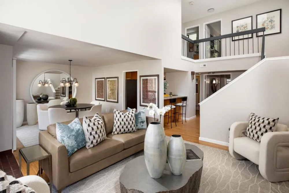 2379 Lyall Way Belmont, CA 94002