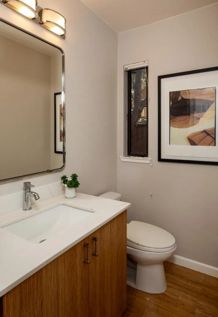 2379 Lyall Way Belmont, CA 94002