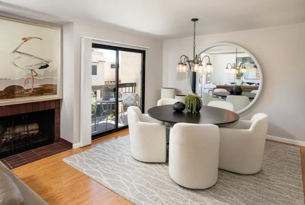 2379 Lyall Way Belmont, CA 94002