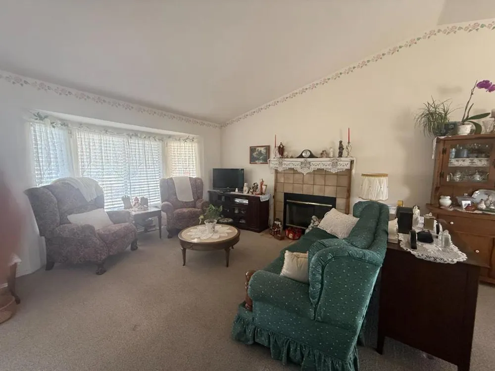 46085 Pine Meadow Drive King City, CA 93930