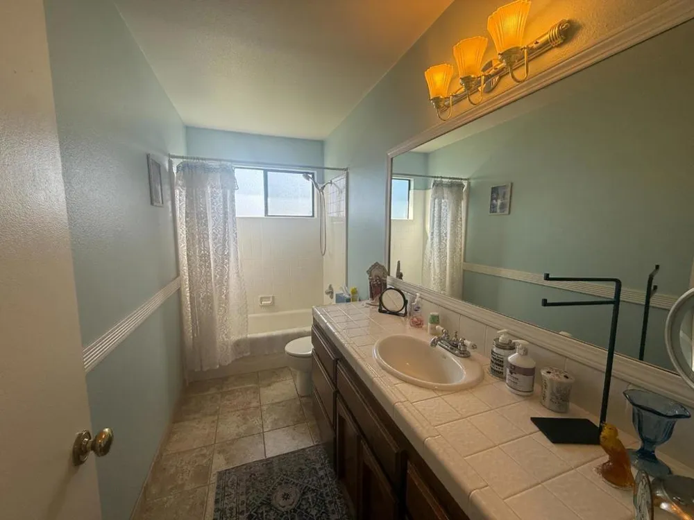 46085 Pine Meadow Drive King City, CA 93930
