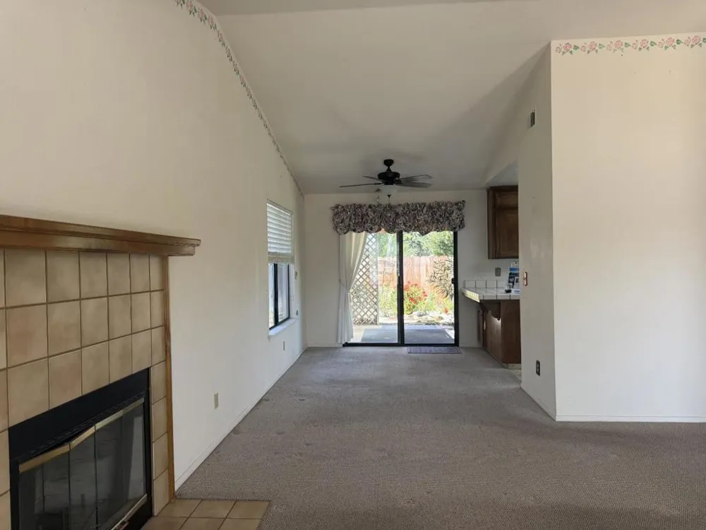 46085 Pine Meadow Drive King City, CA 93930