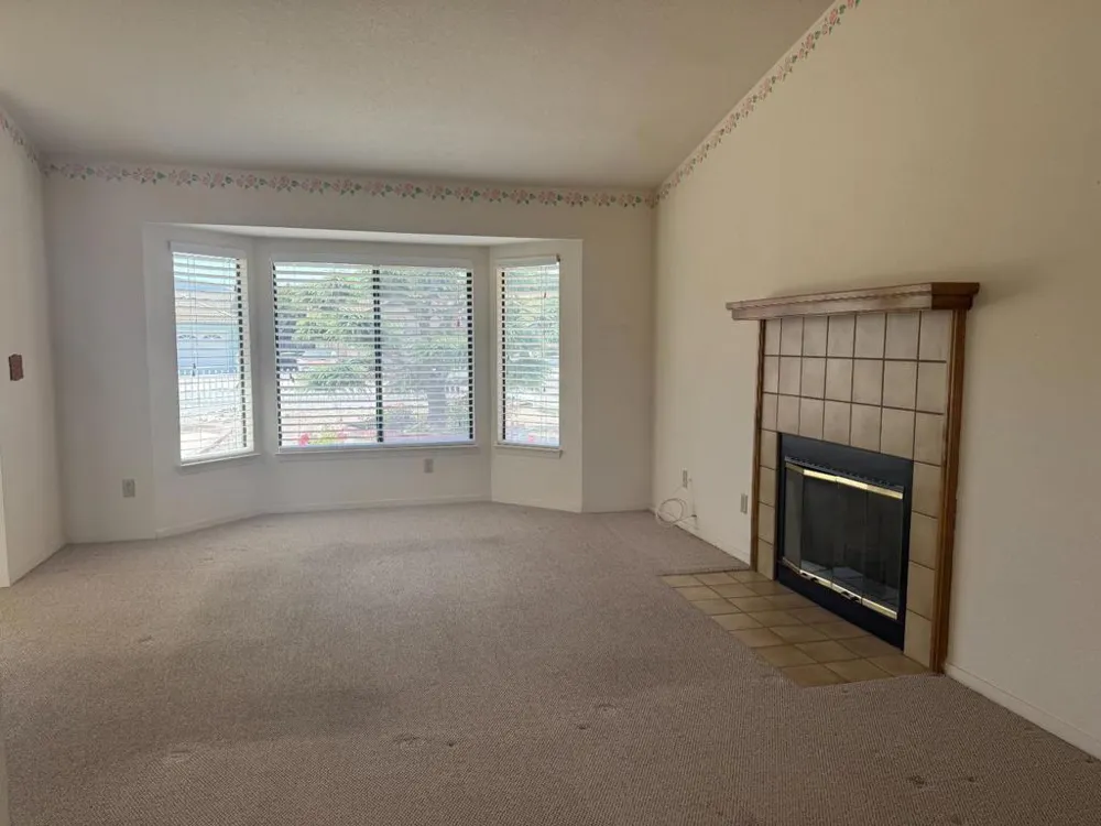 46085 Pine Meadow Drive King City, CA 93930