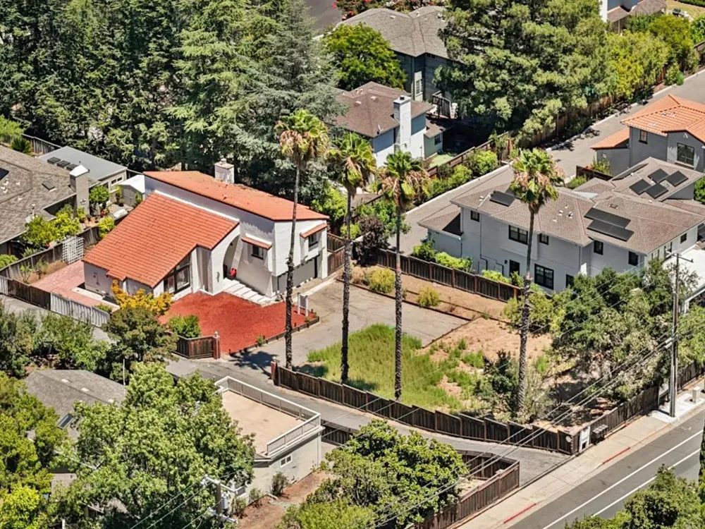 15055 Blossom Hill Road Los Gatos, CA 95032