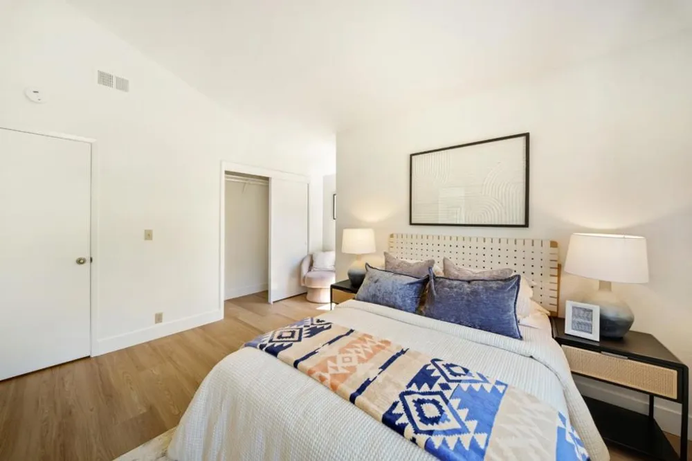 15055 Blossom Hill Road Los Gatos, CA 95032