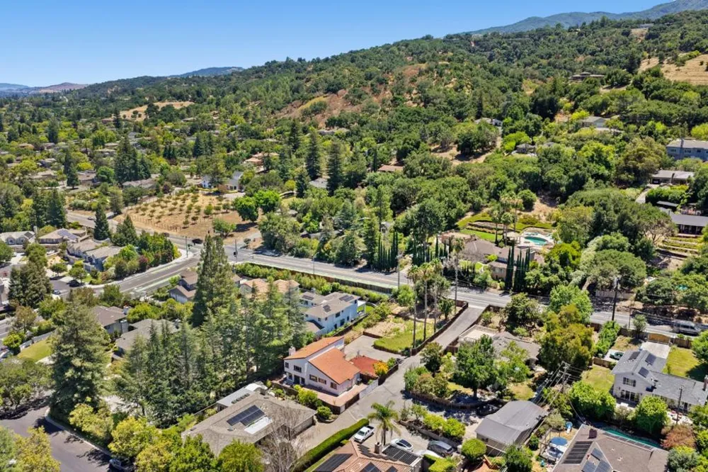 15055 Blossom Hill Road Los Gatos, CA 95032