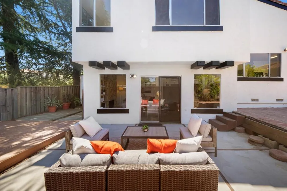 15055 Blossom Hill Road Los Gatos, CA 95032