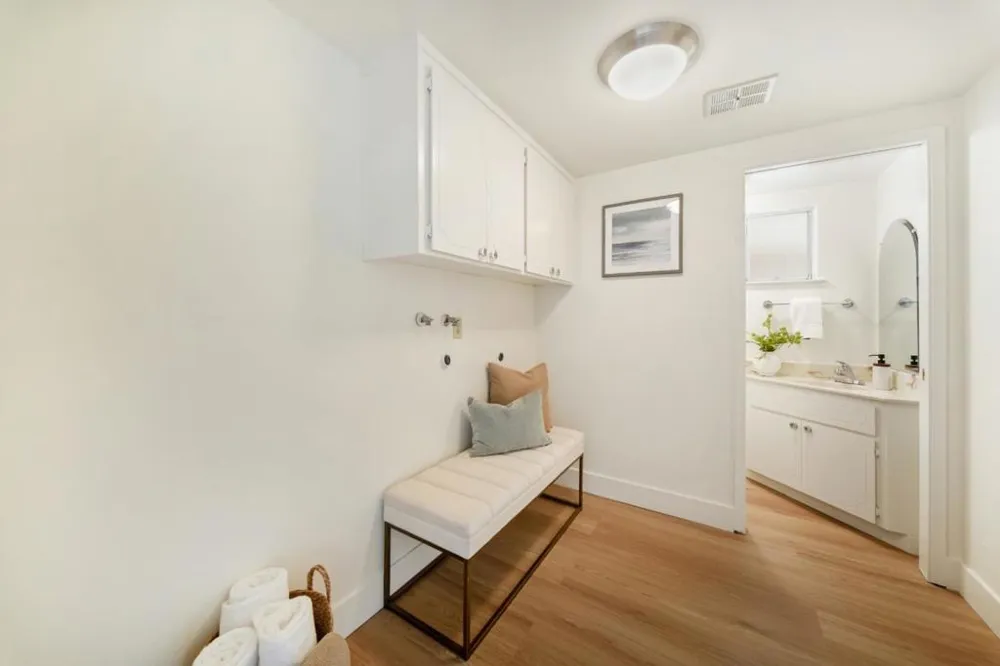 15055 Blossom Hill Road Los Gatos, CA 95032
