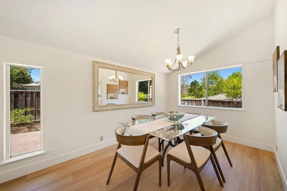 15055 Blossom Hill Road Los Gatos, CA 95032