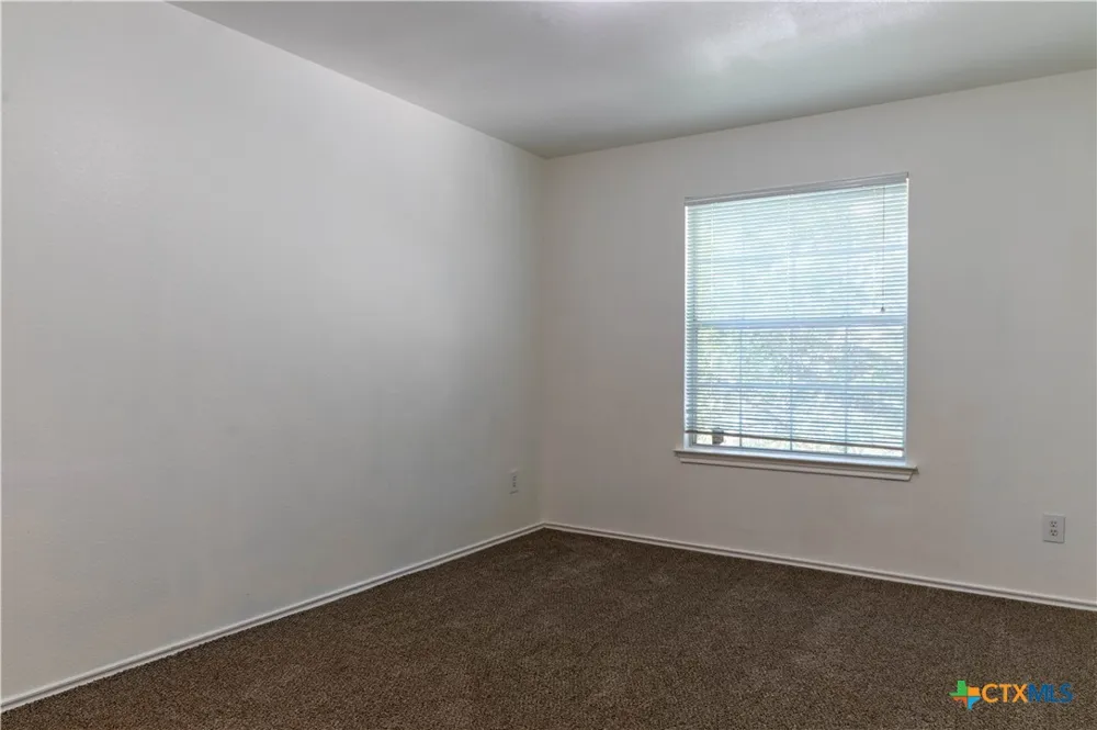 2209 Canvas Back Drive Taylor, TX 76574