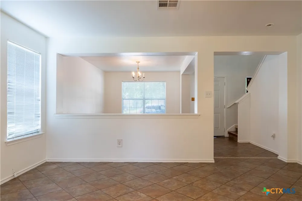 2209 Canvas Back Drive Taylor, TX 76574