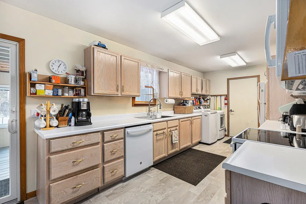 4935 W Deren Road Ludington, MI 49431