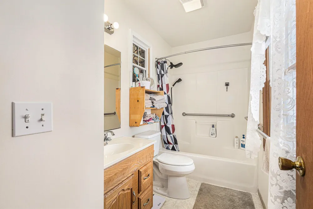 4935 W Deren Road Ludington, MI 49431