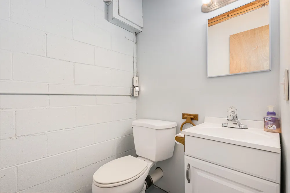 4935 W Deren Road Ludington, MI 49431
