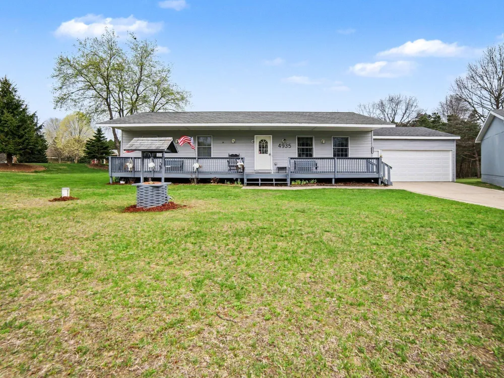 4935 W Deren Road Ludington, MI 49431