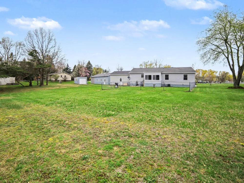 4935 W Deren Road Ludington, MI 49431