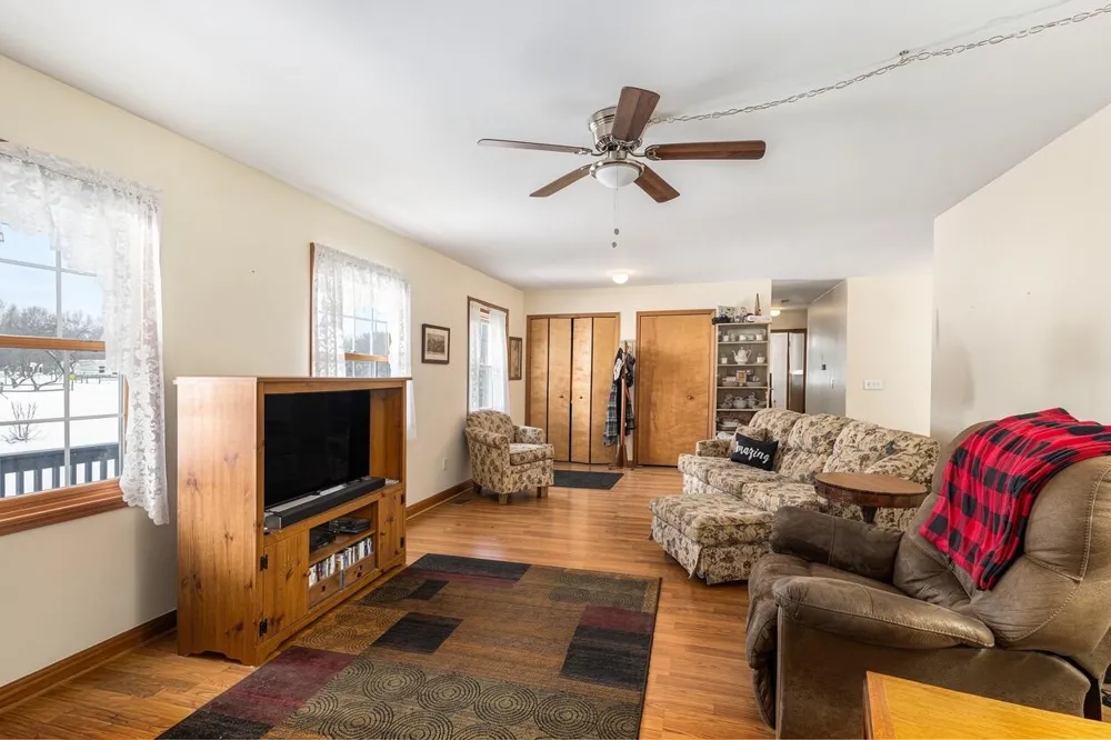 4935 W Deren Road Ludington, MI 49431