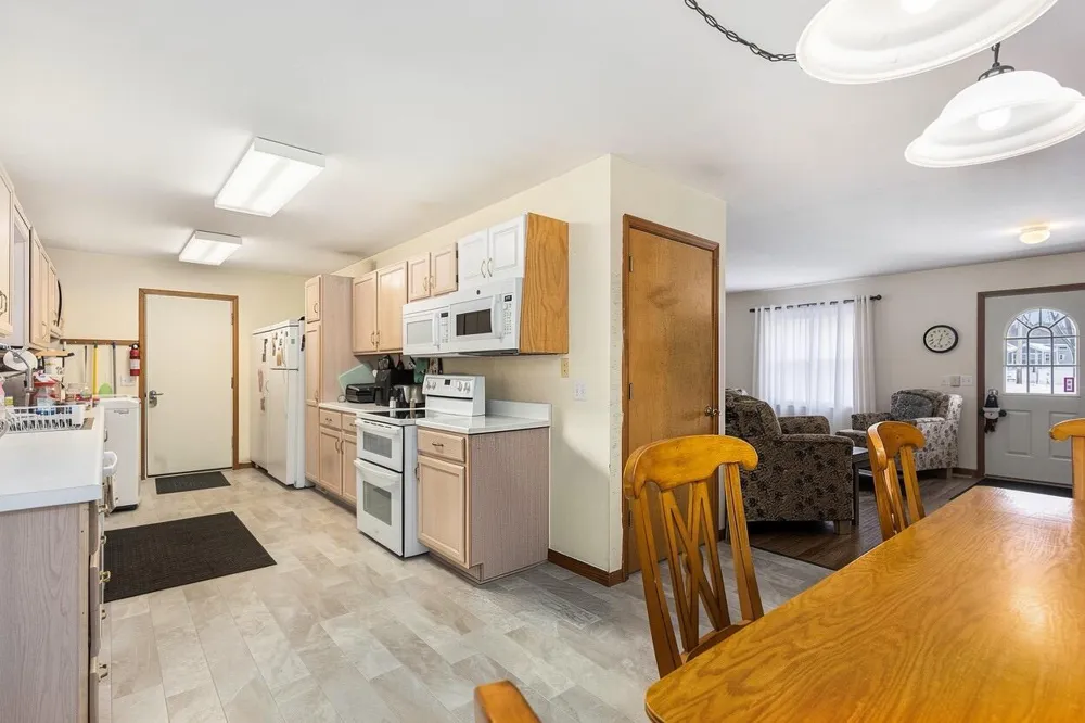 4935 W Deren Road Ludington, MI 49431