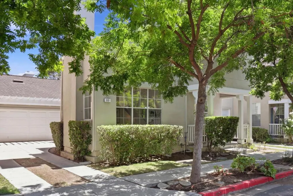 113 Beacon Street Mountain View, CA 94040