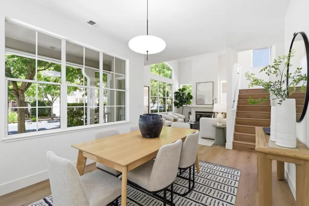 113 Beacon Street Mountain View, CA 94040