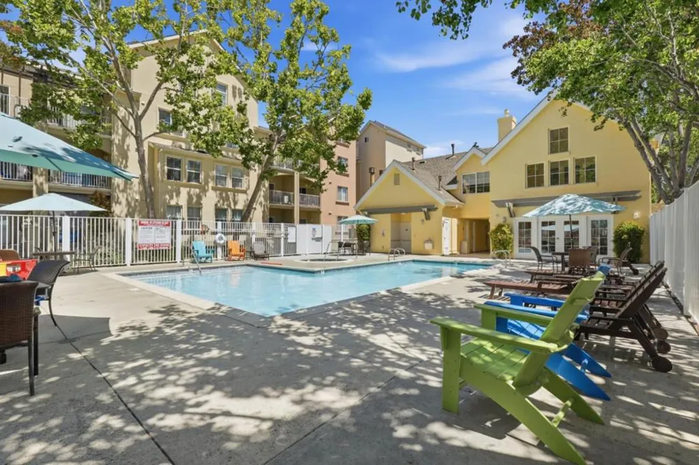 113 Beacon Street Mountain View, CA 94040