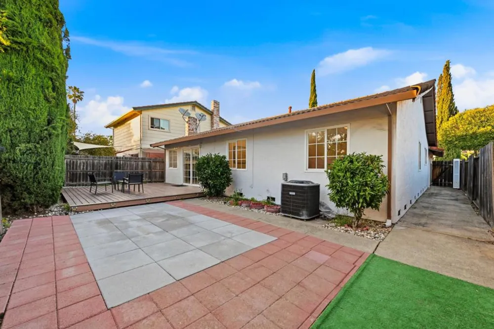 8398 Cypress Court Dublin, CA 94568