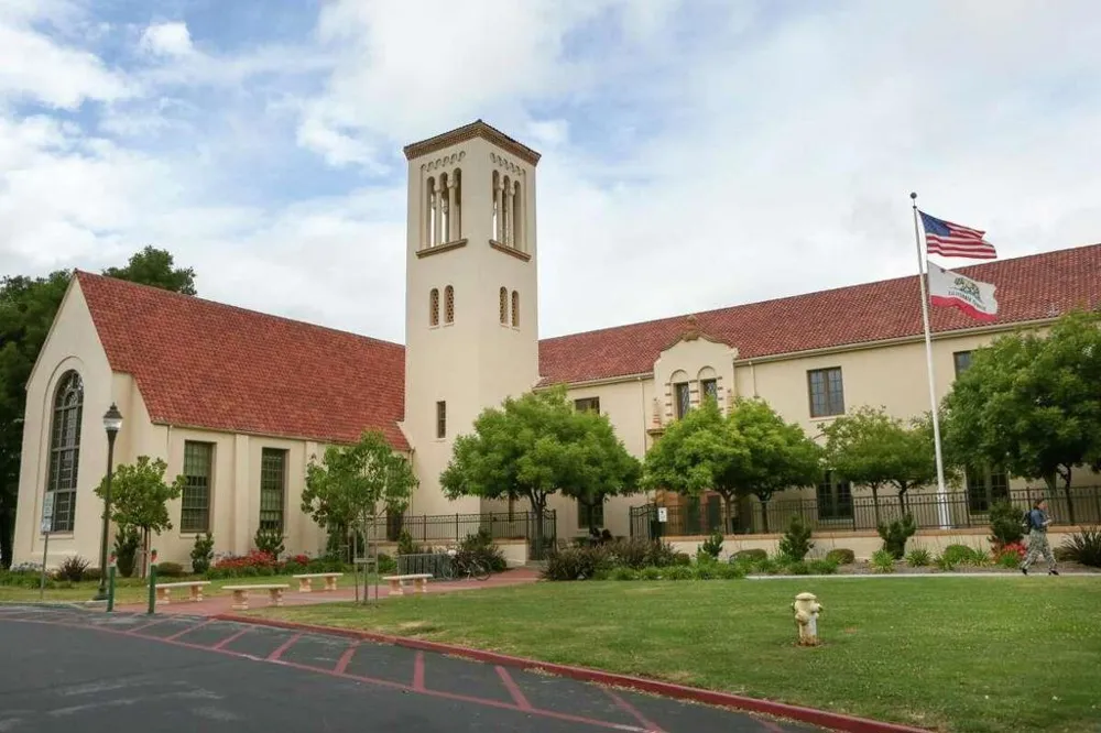 618 Tennyson Avenue Palo Alto, CA 94301