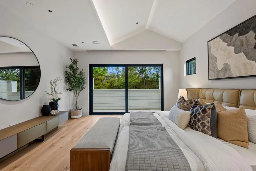 618 Tennyson Avenue Palo Alto, CA 94301