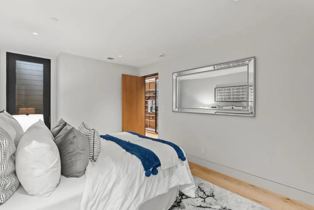 618 Tennyson Avenue Palo Alto, CA 94301