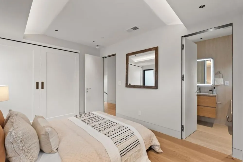 618 Tennyson Avenue Palo Alto, CA 94301