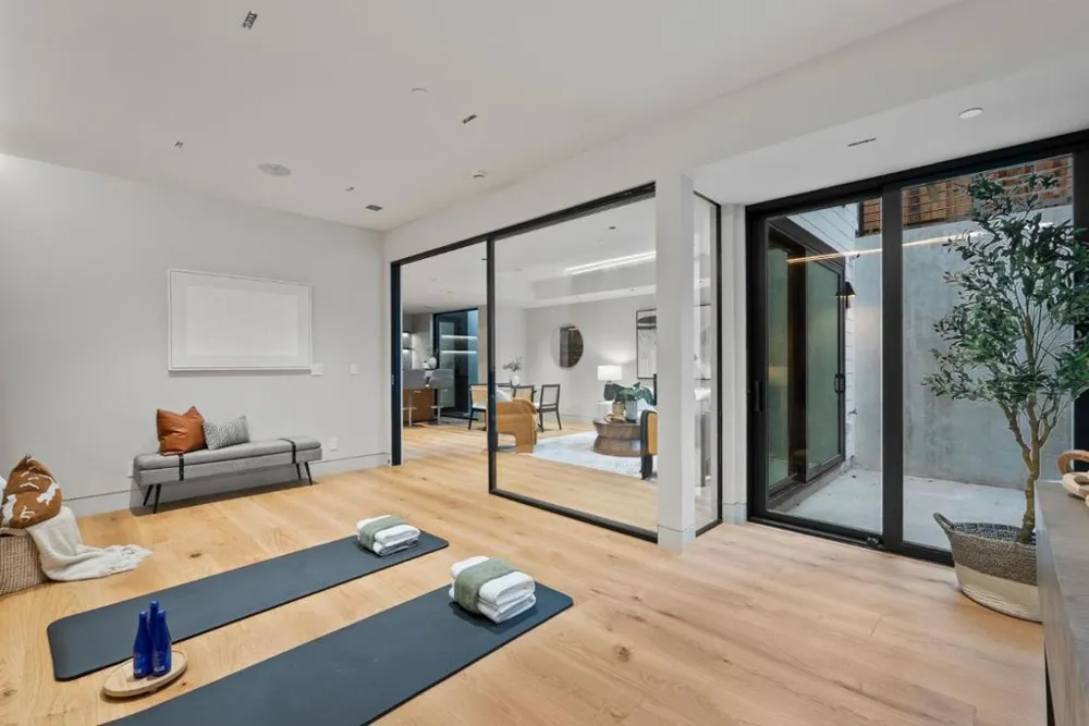 618 Tennyson Avenue Palo Alto, CA 94301