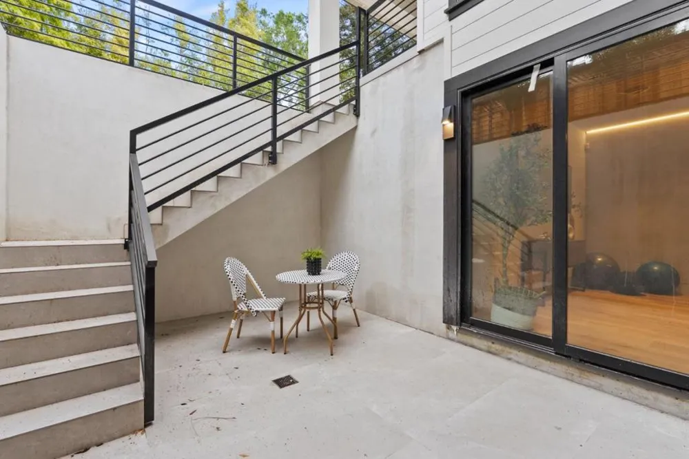 618 Tennyson Avenue Palo Alto, CA 94301