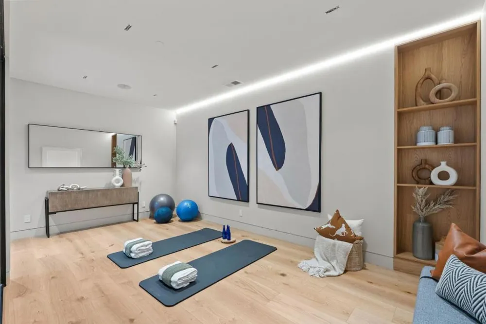 618 Tennyson Avenue Palo Alto, CA 94301