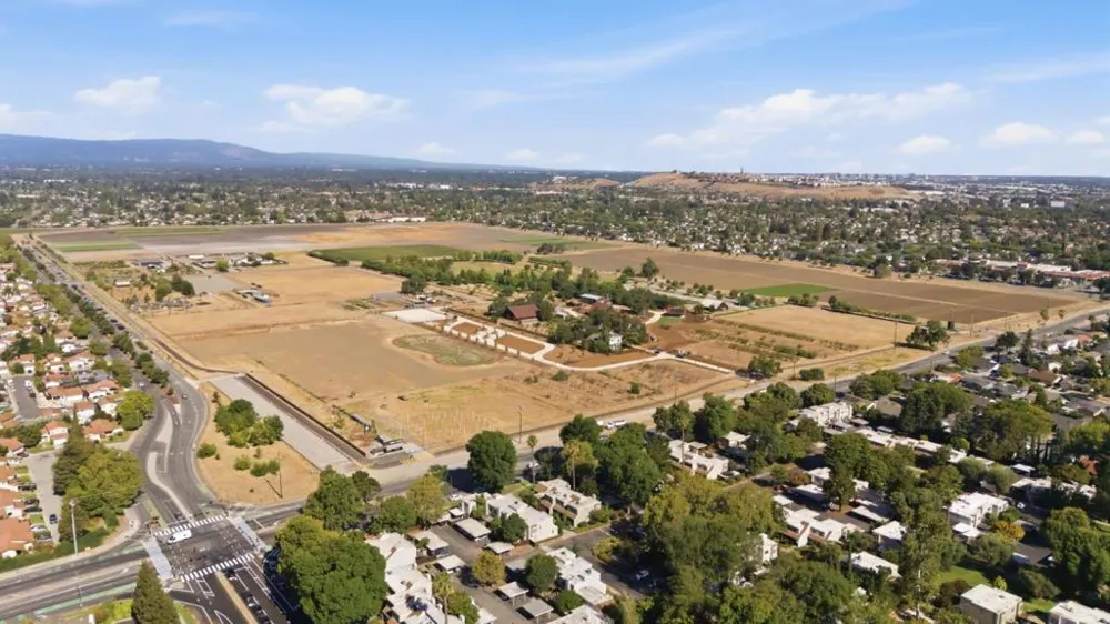 2505 Olivegate Lane San Jose, CA 95136