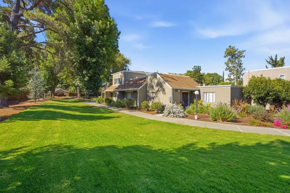 2505 Olivegate Lane San Jose, CA 95136