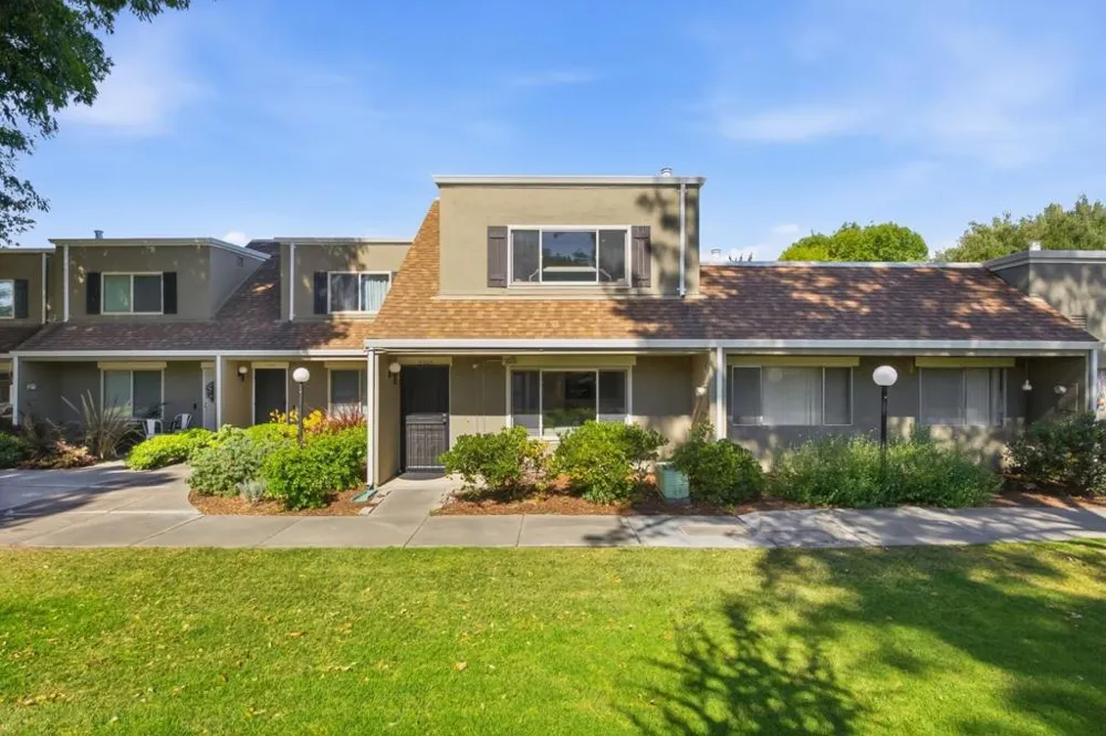2505 Olivegate Lane San Jose, CA 95136