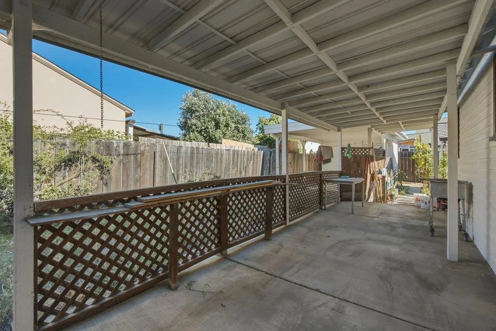 311 Santa Ana Road Hollister, CA 95023