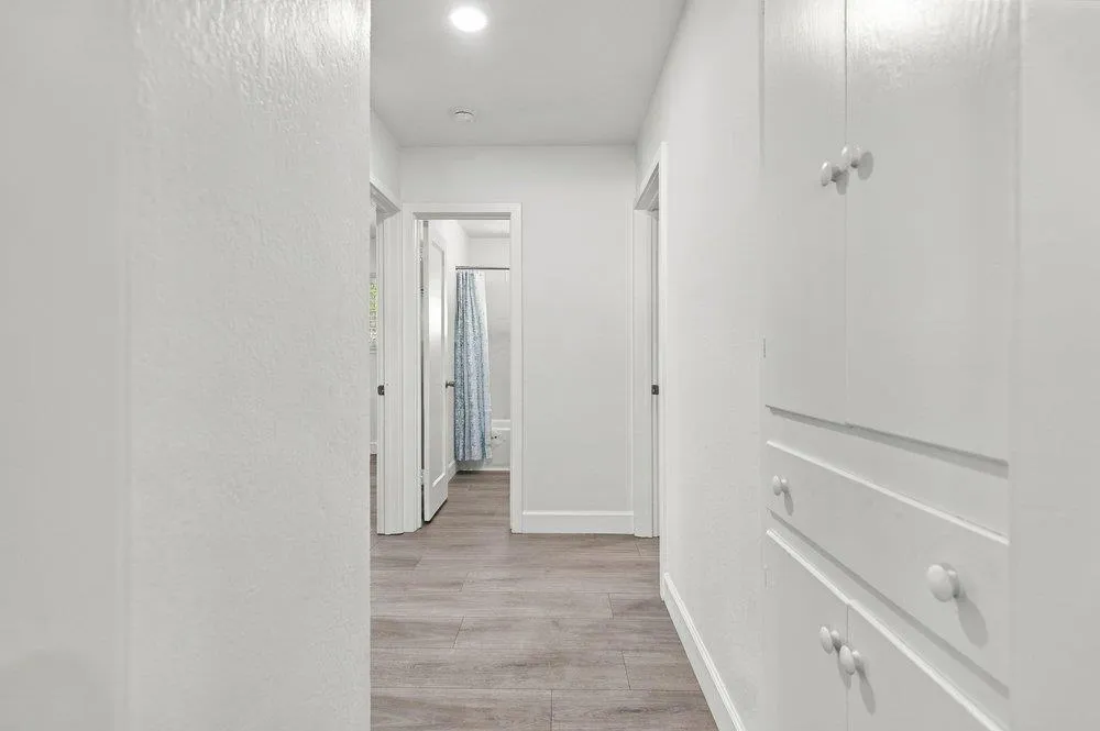 311 Santa Ana Road Hollister, CA 95023