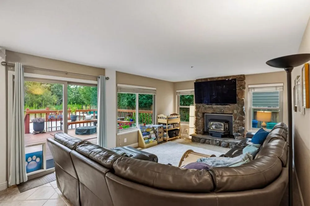 20382 Franciscan Way Salinas, CA 93908