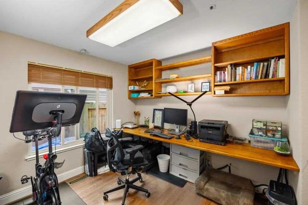 20382 Franciscan Way Salinas, CA 93908