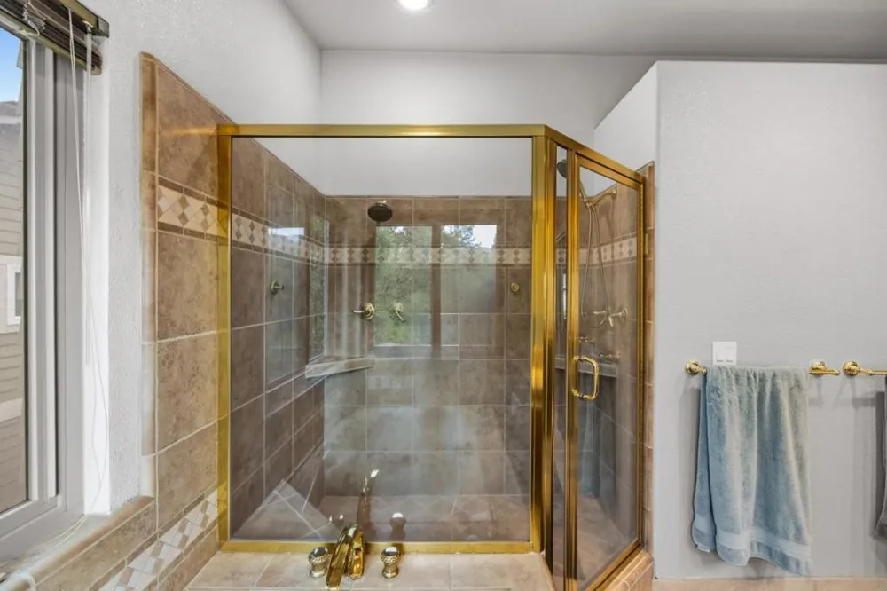20382 Franciscan Way Salinas, CA 93908