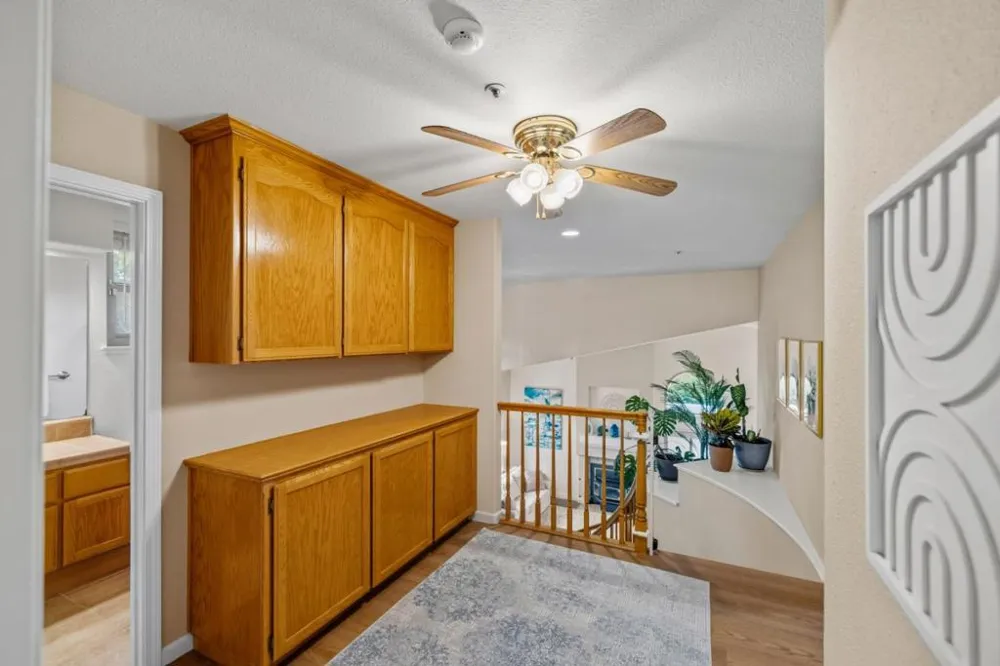 20382 Franciscan Way Salinas, CA 93908