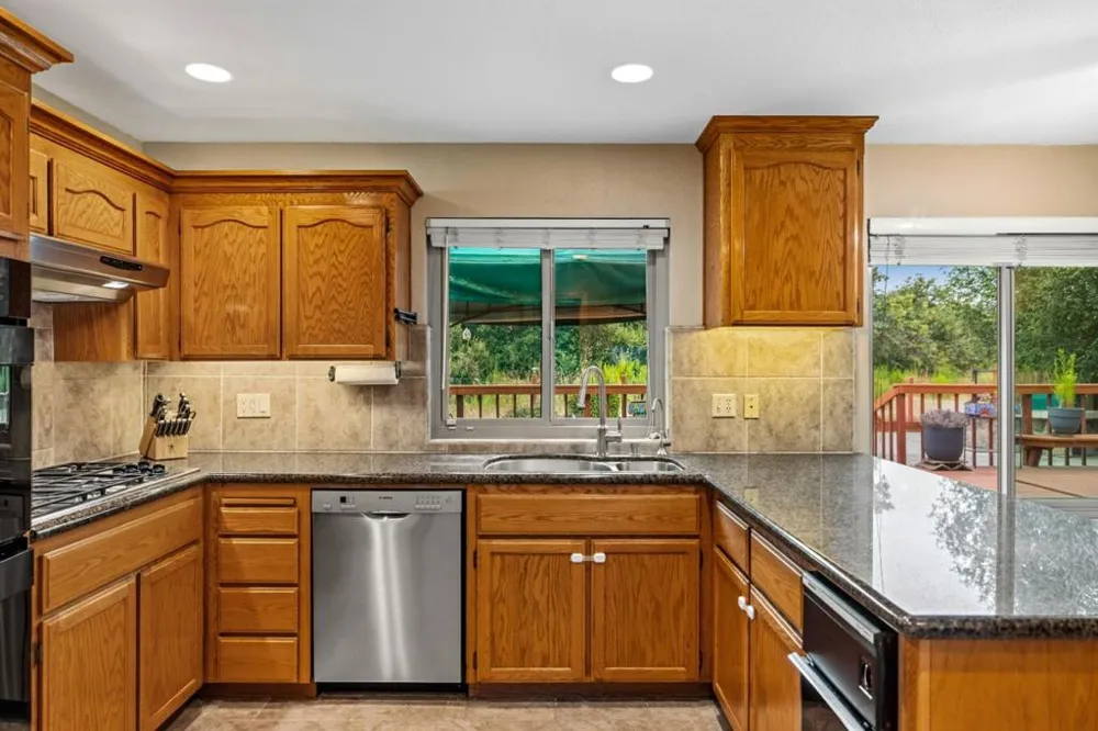 20382 Franciscan Way Salinas, CA 93908