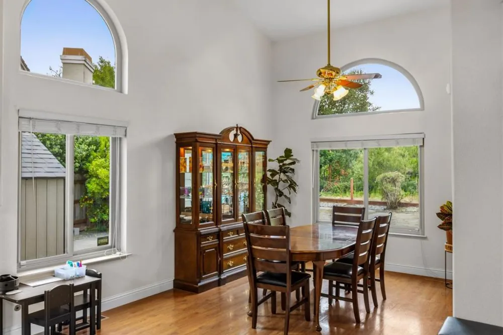 20382 Franciscan Way Salinas, CA 93908