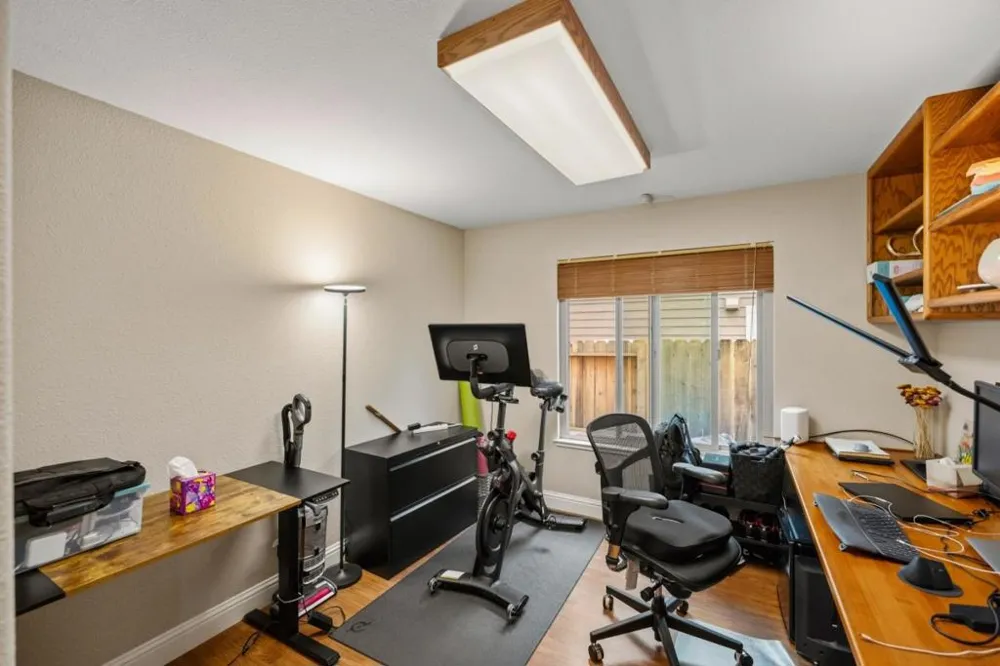 20382 Franciscan Way Salinas, CA 93908