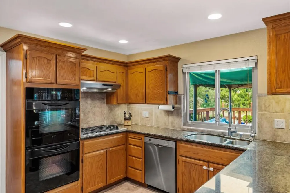 20382 Franciscan Way Salinas, CA 93908