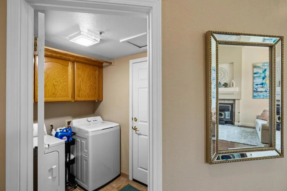 20382 Franciscan Way Salinas, CA 93908
